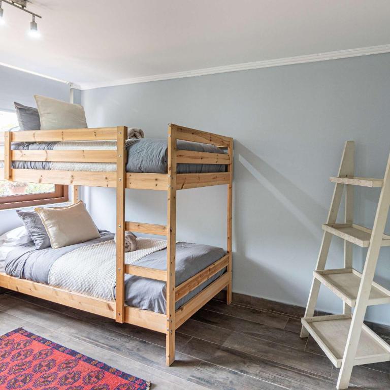 HOM I Amplio Depto en Las Condes con Terraza y Parking - Apartment - 11