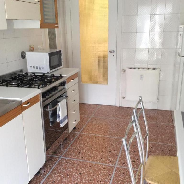 Great holiday appartamento moderno comodo a centro e spiagge - Apartment mit 1 Schlafzimmer - 35