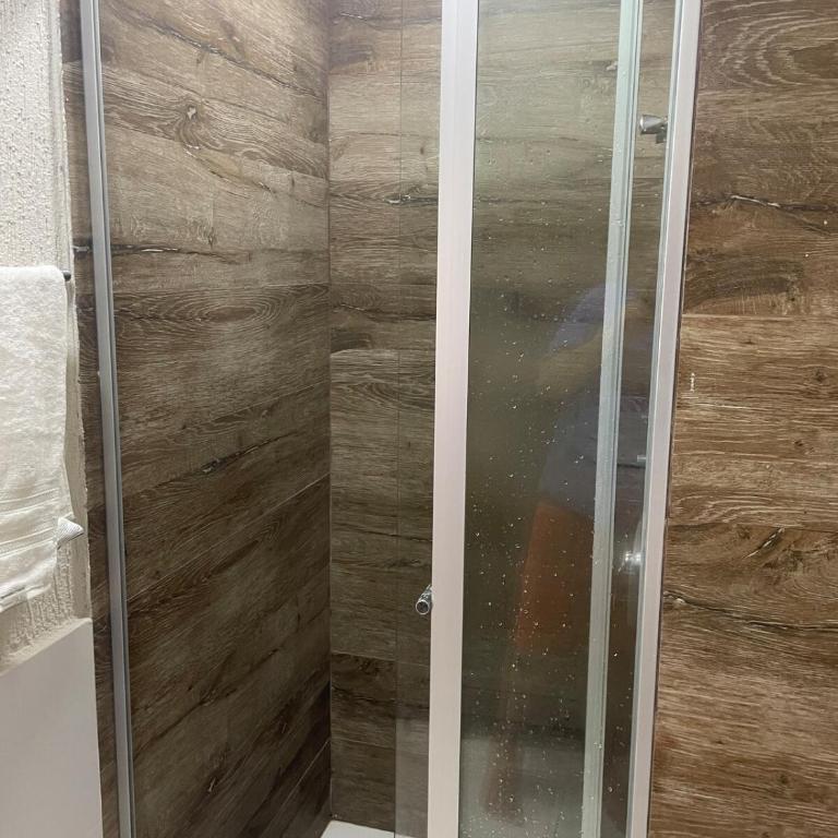 Apto zona shopping del sol ,monoambiente completo muy grande y luminoso,con garage - One-Bedroom Apartment - 20