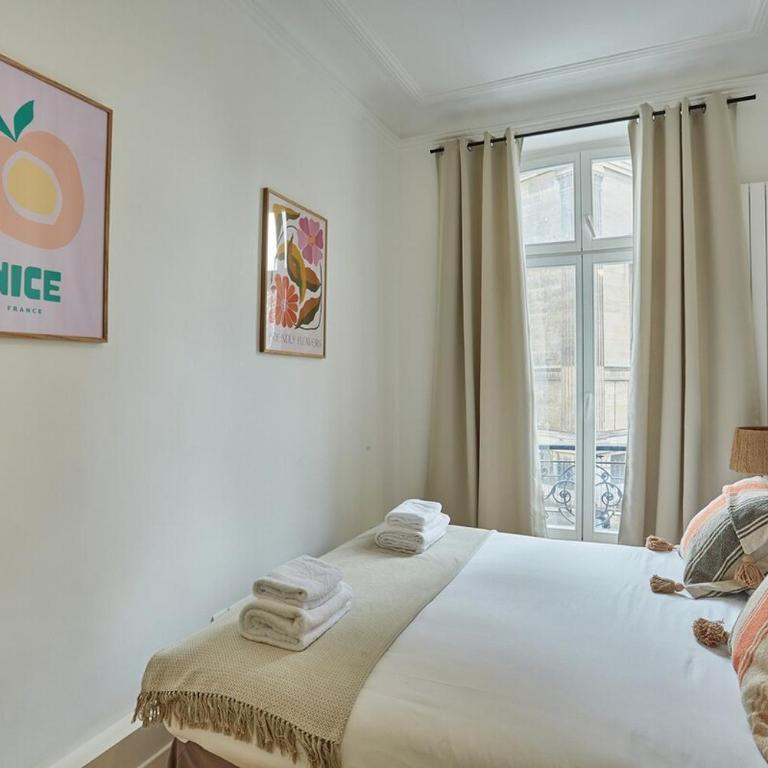 Apartment Center of Paris Montmartre by Studio prestige - Appartement - 14