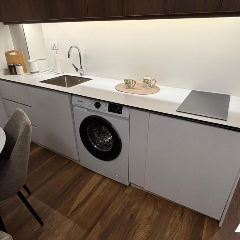 Apartman Victory - Studio with Mountain View - 9