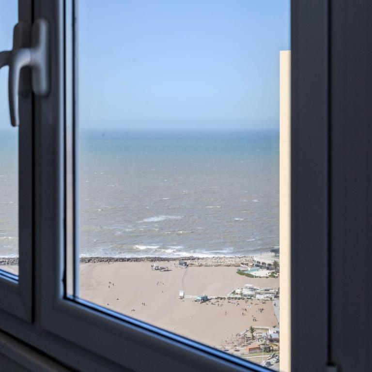 Renovated and spacious with excellent view by BT Homes - Apartamento de 3 dormitorios con vistas al mar - 14