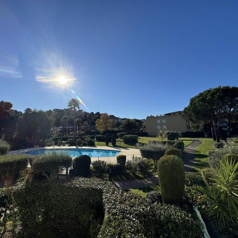 Appartement 3 pièces avec climatisation dans résidence avec piscines et tennis - FR-1-100-364 - Appartamento - 1