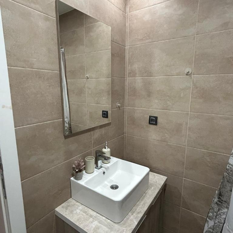 Milmari Bonita Nlux87 - One-Bedroom Apartment - 10