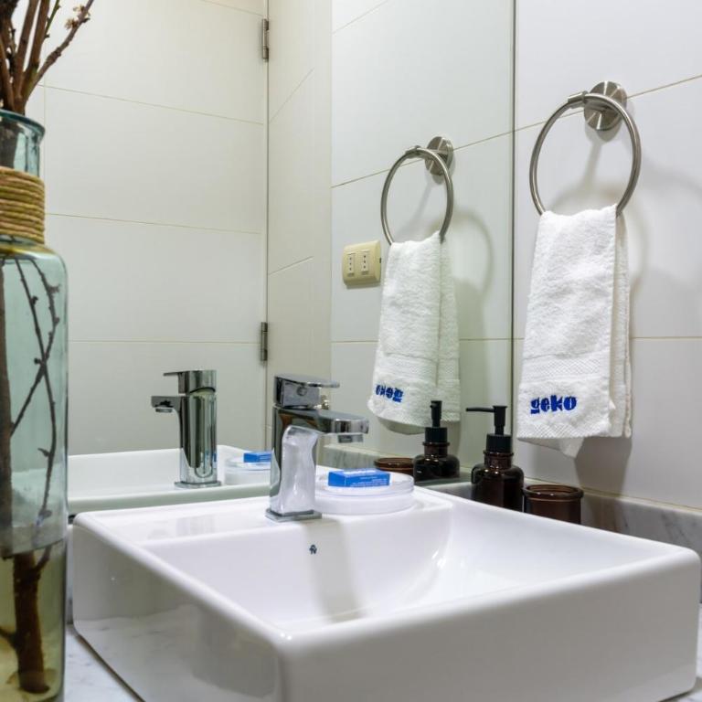 Barranco Signature Apartments by Geko - One-Bedroom Loft Apartment with One Queen Bed - 19