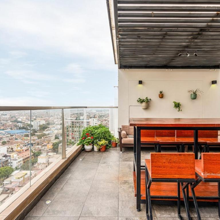 Barranco Signature Apartments by Geko - One-Bedroom Loft Apartment with One Queen Bed - 7