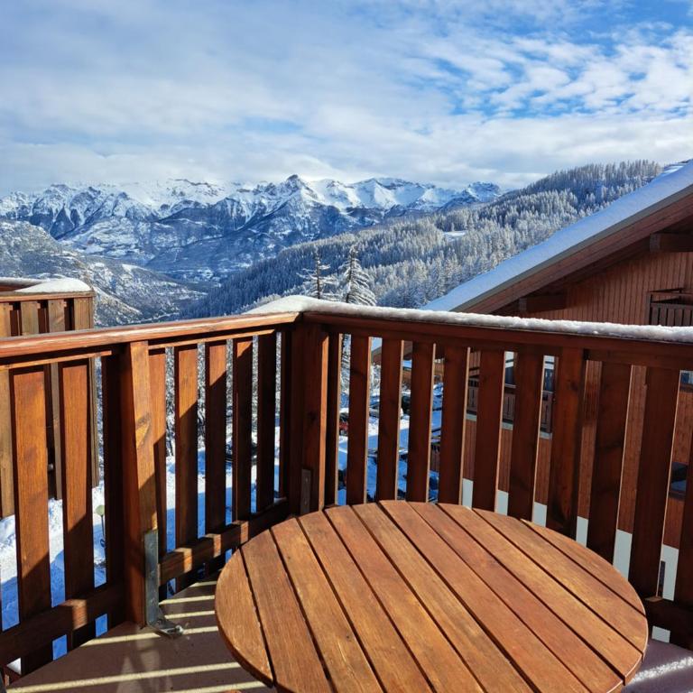 - Appartement avec balcon - 2 personnes - Studio mit Bergblick - 2