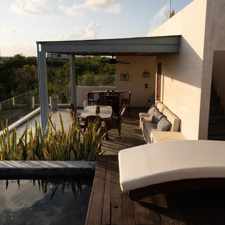 Magical 2 Penthouses & Apartment with 2 Private Pools and Jacuzzi - Apartamento - 34