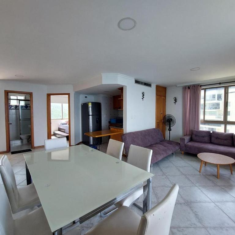 Edificio el peñon - Apartamento con balcón - 10