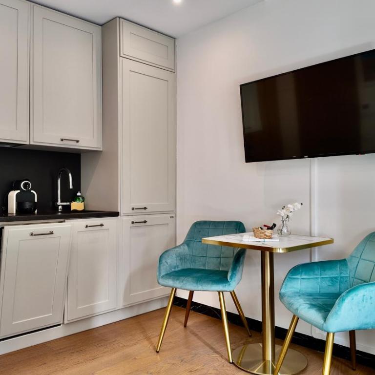 LB Vacation Rentals I Superieure Room 22m2 - Spacious I Casa d'Azur - Apartment mit 1 Schlafzimmer - 2