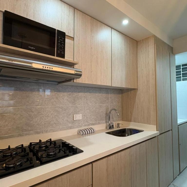 Golden Stays - Paisajes de ensueño en el Norte de Armenia - Apartamento de 3 dormitorios con vistas a las montañas - 12
