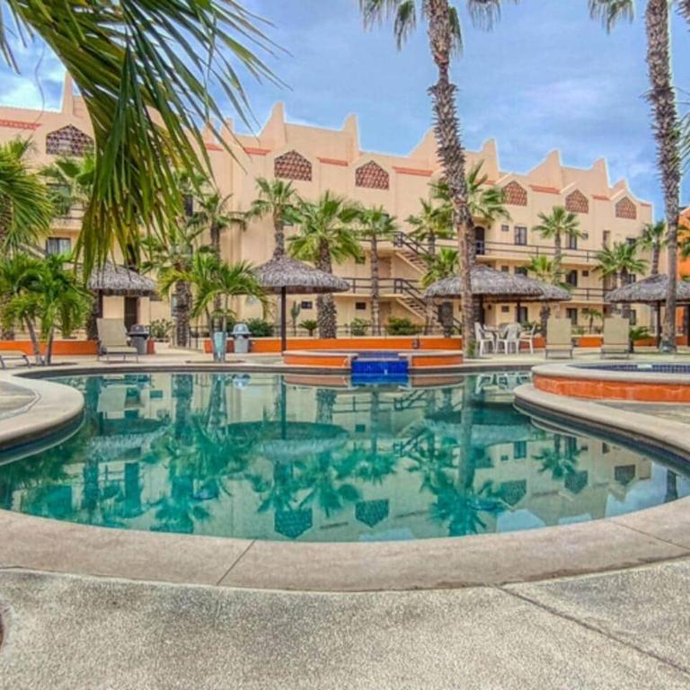 Penthouse 2BD+Room • 2 Terraces • Pools•Near Beach - Apartment - 7