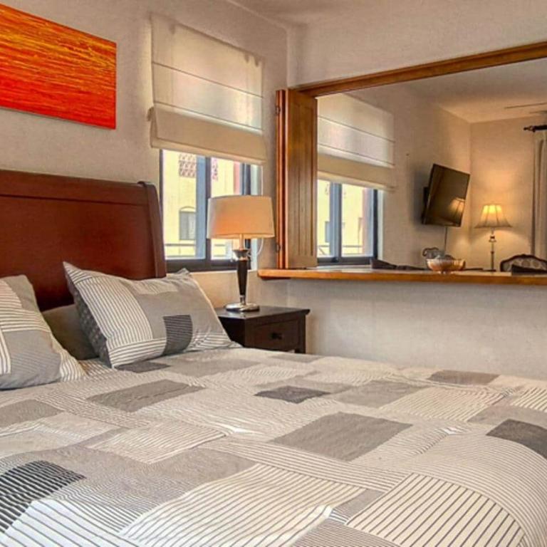 Penthouse 2BD+Room • 2 Terraces • Pools•Near Beach - Apartment - 17