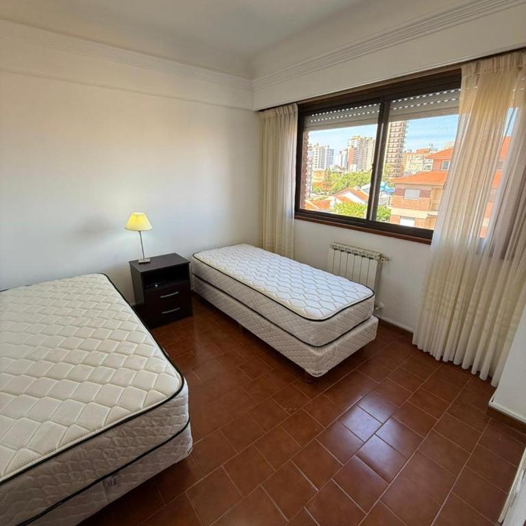 Depto 2 dormitorios con cochera - Apartamento de 2 dormitorios - 8