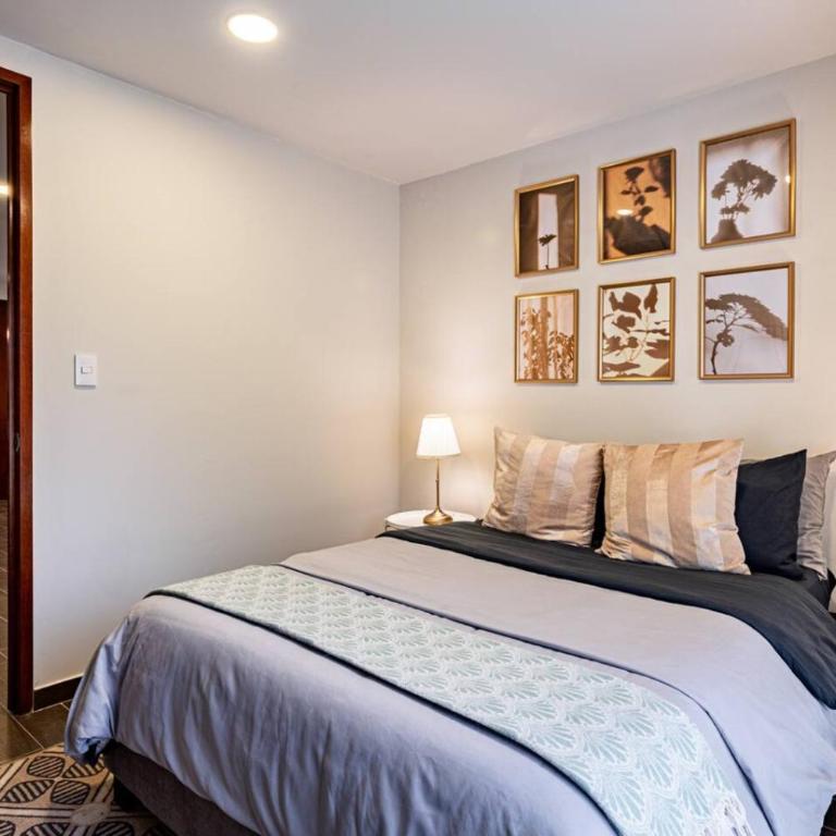 Private Balcony Home with Parking - Apartamento - 21