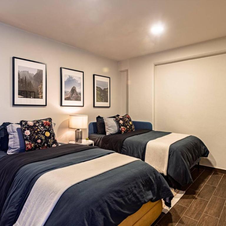 Private Balcony Home with Parking - Apartamento - 22
