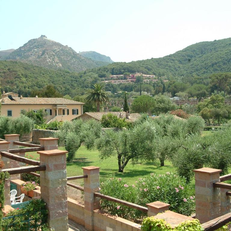 Hotel & Resort Sant'Anna Del Volterraio - Studio - 2