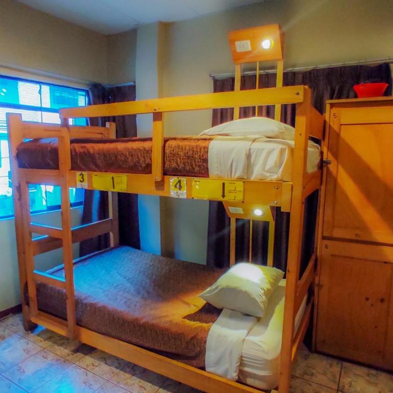 Nativus Hostel Machu Picchu - Habitación Compartida Mixta - 1