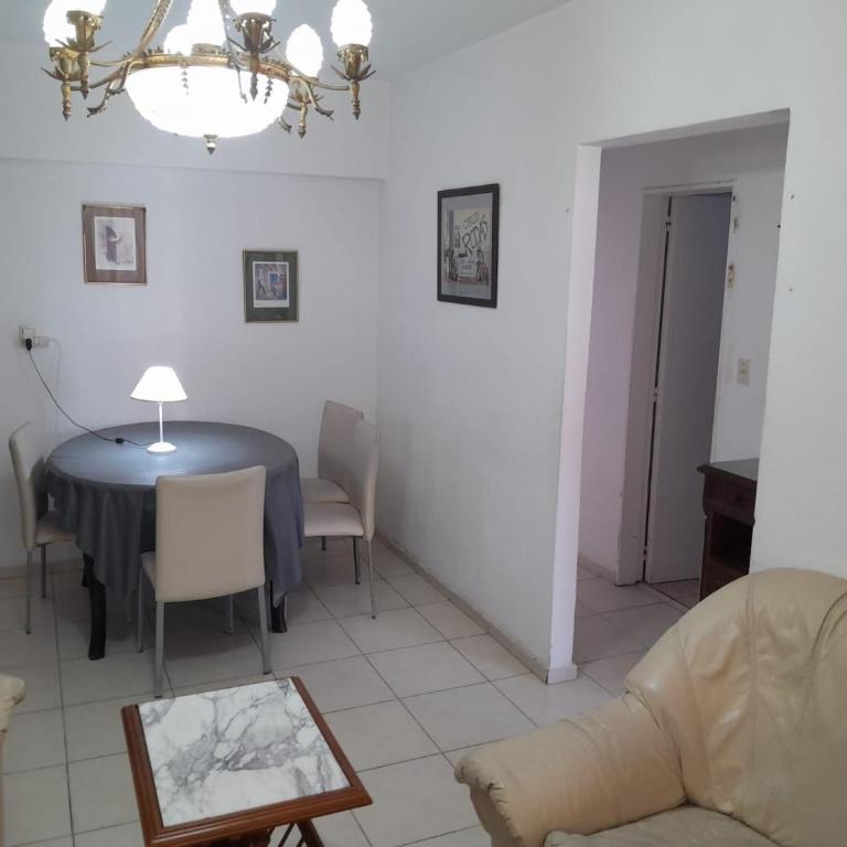 Colón y Güemes - Apartamento de 2 dormitorios - 10