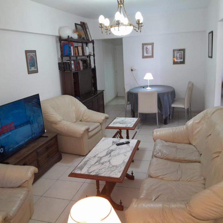 Colón y Güemes - Apartamento de 2 dormitorios - 15
