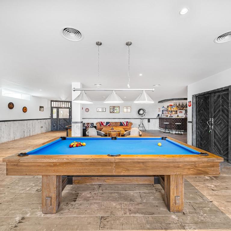 Wellness Villa - Heated Pool, Home Gym & Games Room - Villa - 14