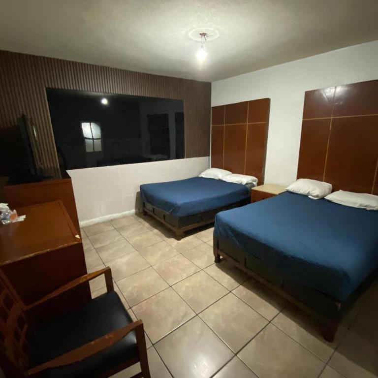 Hotel Puerto México Aeropuerto - Habitación con 2 camas grandes - 5