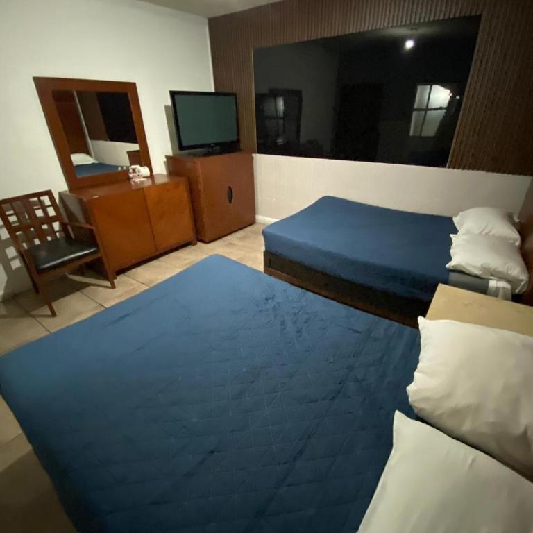 Hotel Puerto México Aeropuerto - Habitación con 2 camas grandes - 6