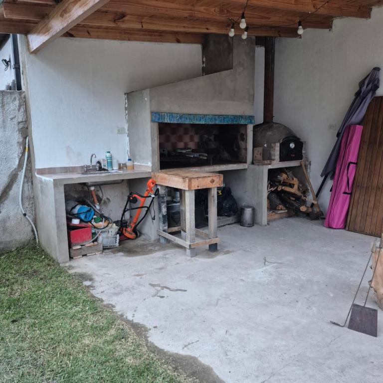 Casa con quincho, parrilla y pileta - Casa de 2 dormitorios - 8