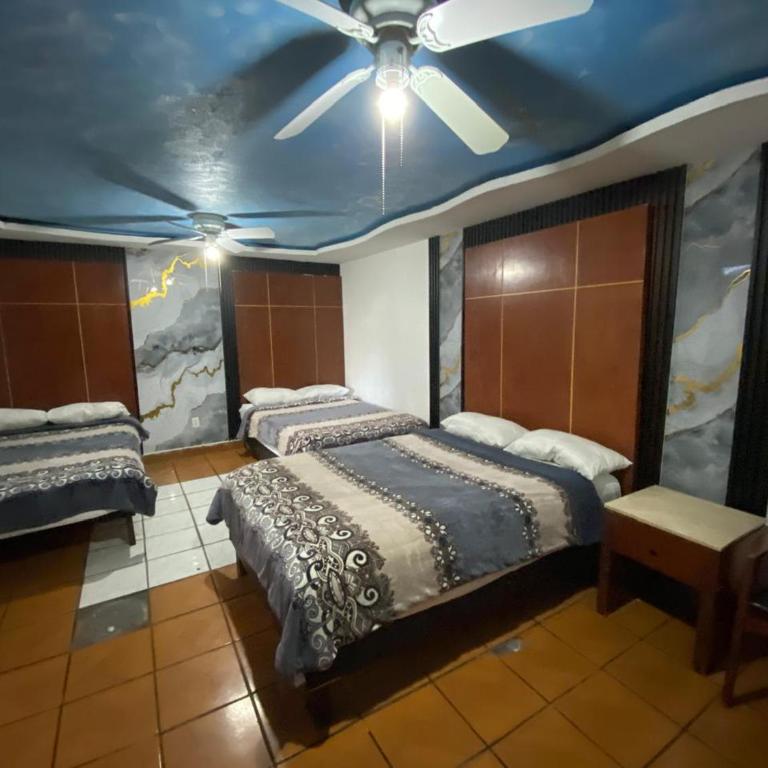 Hotel Puerto México Aeropuerto - Habitación Familiar - 11