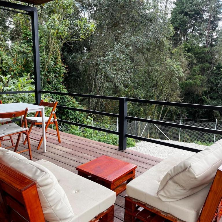 Casa Moderna en el Bosque Jacuzzi y Deck Privado - Villa de 2 dormitorios - 25