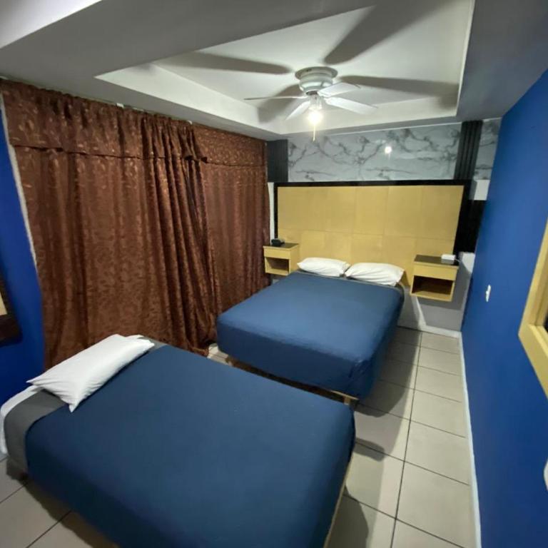 Hotel Puerto México Aeropuerto - Habitación Triple - 11
