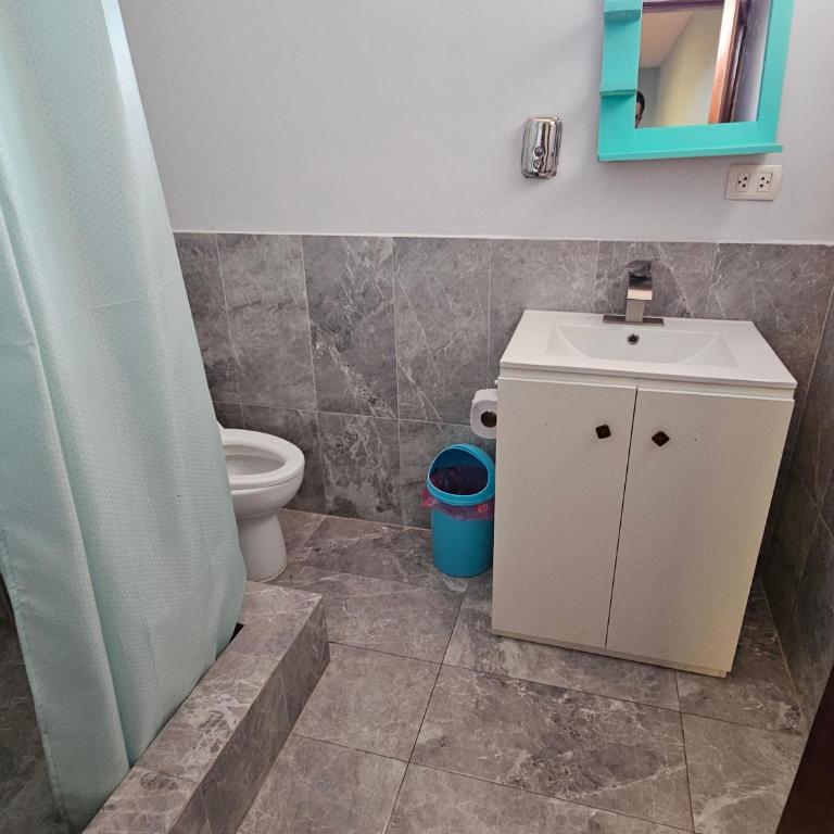 Hospedaje Familiar Ecuador - Apartamento Deluxe de 3 dormitorios - 12