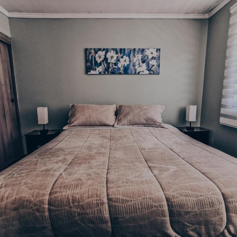 Hermoso Departamento Central en Concepción - hasta 4 camas - 2 Dormitorios - 1 Baño - 1 Estacionamiento - Mejor Evaluado en Chile 2023-2025 - Incluye Consola de Juegos Retro - Te ayudo con panoramas - Apartamento de 2 dormitorios - 2