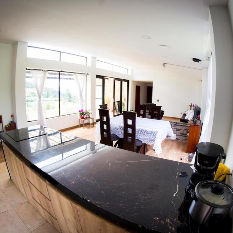 Casa Campestre a 15 minutos de Pasto - Casa de 4 dormitorios - 12