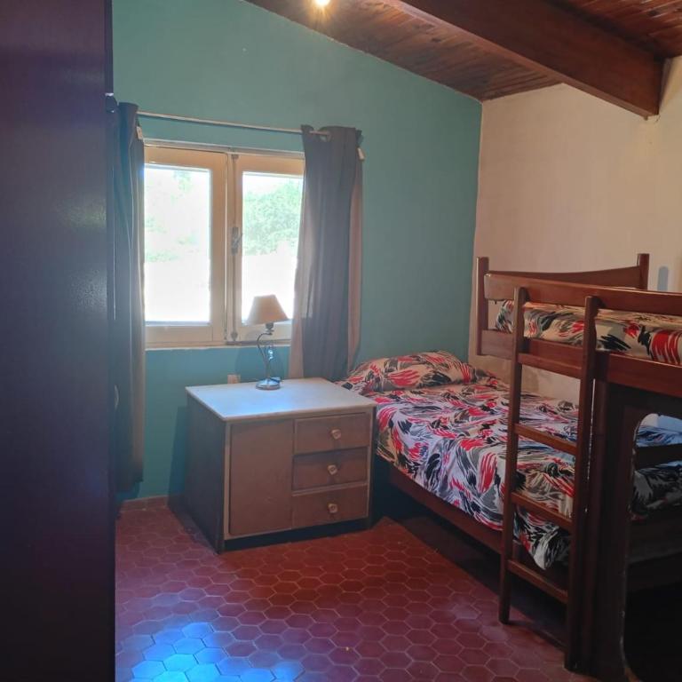 Casa con pileta y parrilla - Three-Bedroom House - 2