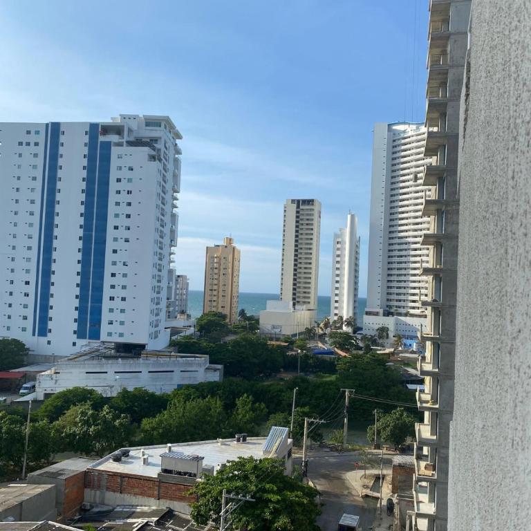 Entire apartment with amazing views Tower 811 - Three-Bedroom Apartment - 26