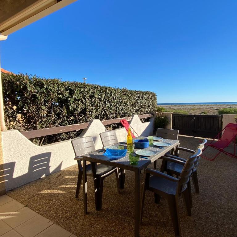 Port Leucate : Villa T2 Mezzanine Climatisée, Animaux <10kg OK, 5 pers., Front de Mer, PKG - FR-1-798-61 - Villa - 4