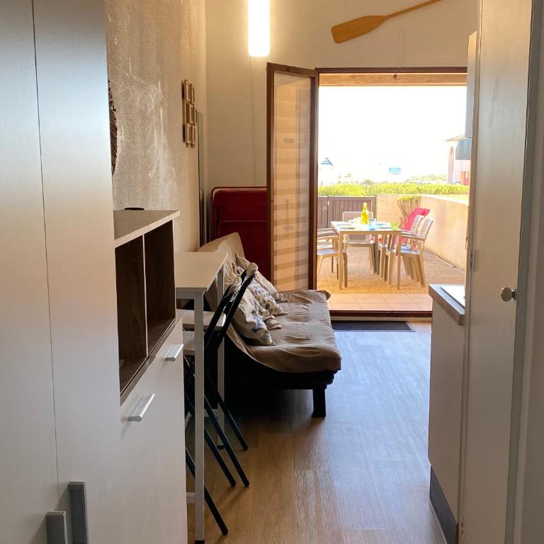 Port Leucate : Villa T2 Mezzanine Climatisée, Animaux <10kg OK, 5 pers., Front de Mer, PKG - FR-1-798-61 - Villa - 13