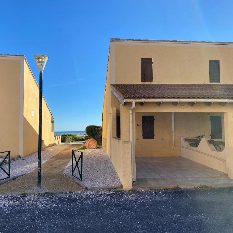 Port Leucate : Villa T2 Mezzanine Climatisée, Animaux <10kg OK, 5 pers., Front de Mer, PKG - FR-1-798-61 - Villa - 23
