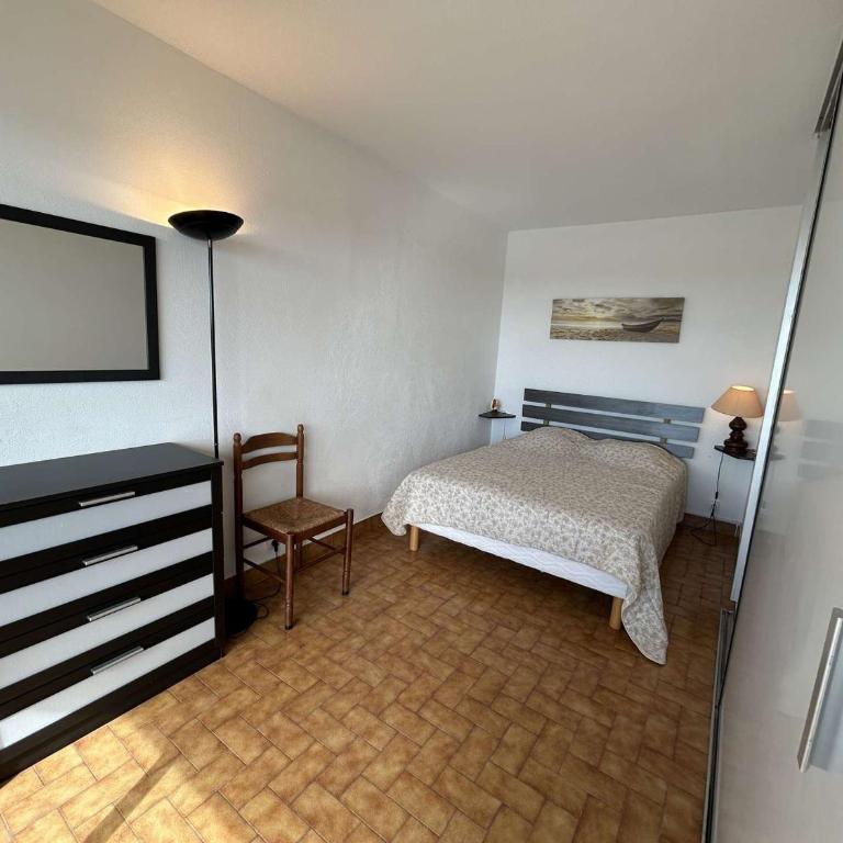 Appartement 4 pers. avec parking à Port Camargue - FR-1-250-324 - Apartment - 11
