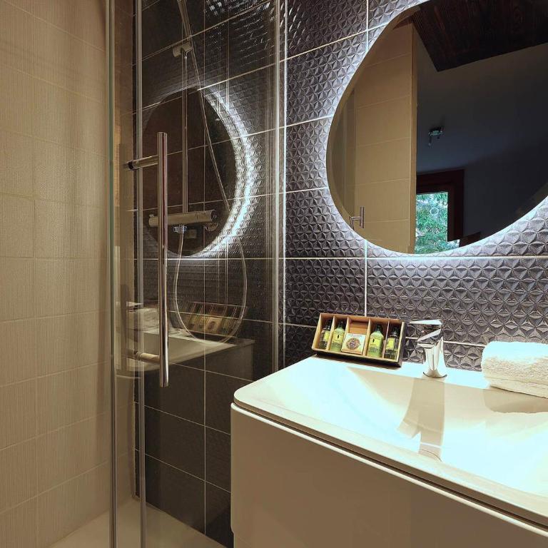 Duplex élégant à Courchevel avec Wi-Fi, 4 chambres, pour 8 personnes - FR-1-575-250 - Apartment - 4