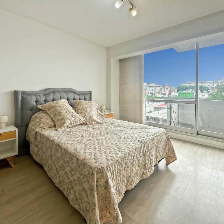 Comfortable Studio with Balcony and Excellent Location - Apartamento - 2