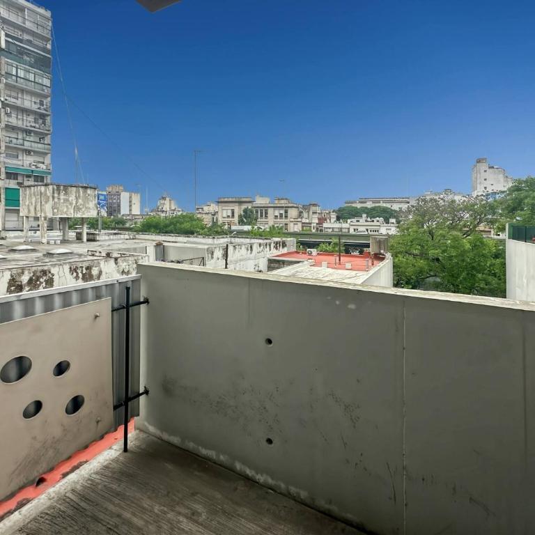 Comfortable Studio with Balcony and Excellent Location - Apartamento - 3