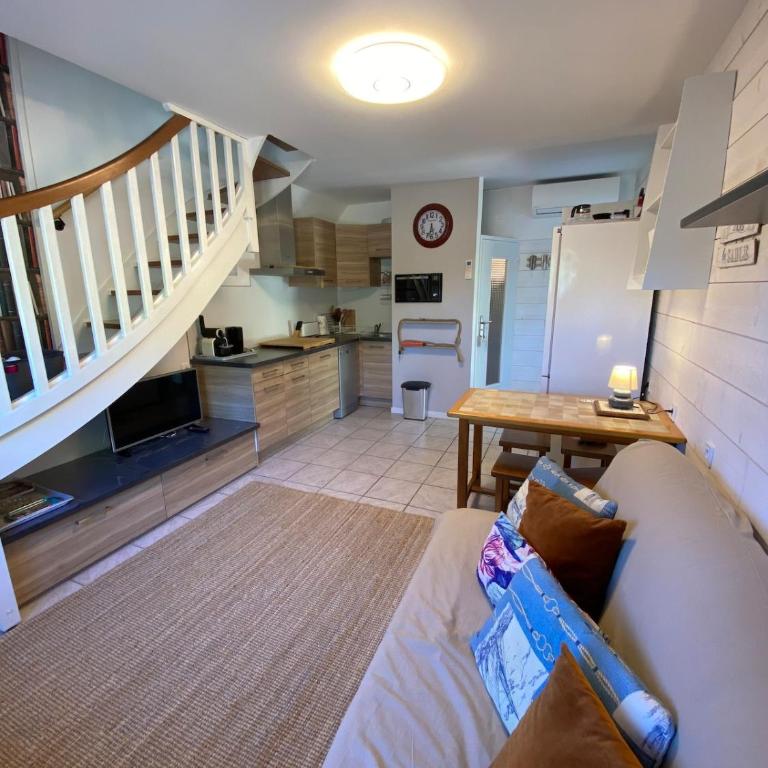 Le Mazet de Papaye 2 Chambres Terrasse BBQ Plage à 400 Mètres - Apartment mit 2 Schlafzimmern mit Balkon und Terrasse - 5