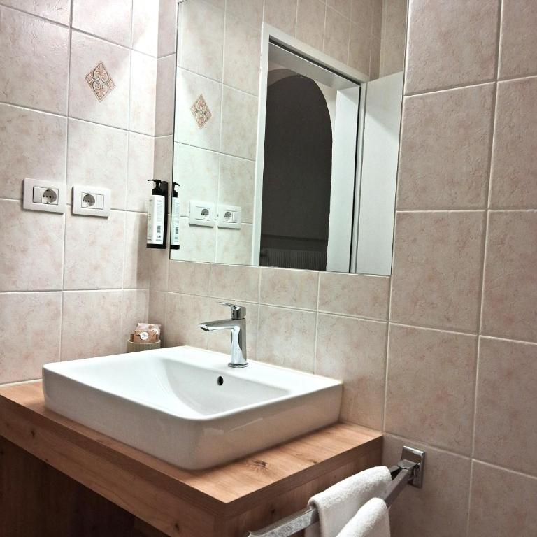 Hotel Kronplatzer Hof - Suite Familiare con Balcone e Accesso alla Spa - 5