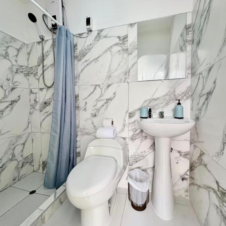 alojamiento independiente baño privado - One-Bedroom Apartment - 2