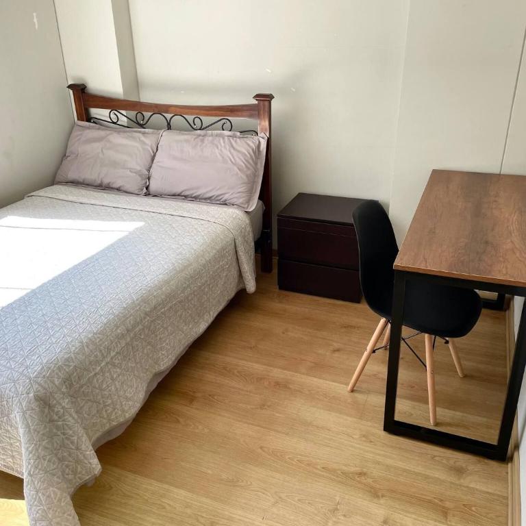 Room with 2 beds - Shared Apartment - Double or Twin Room - 18