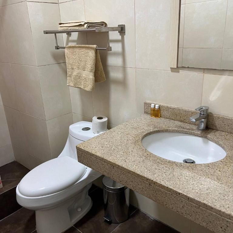 Room with 2 beds - Shared Apartment - Double or Twin Room - 27
