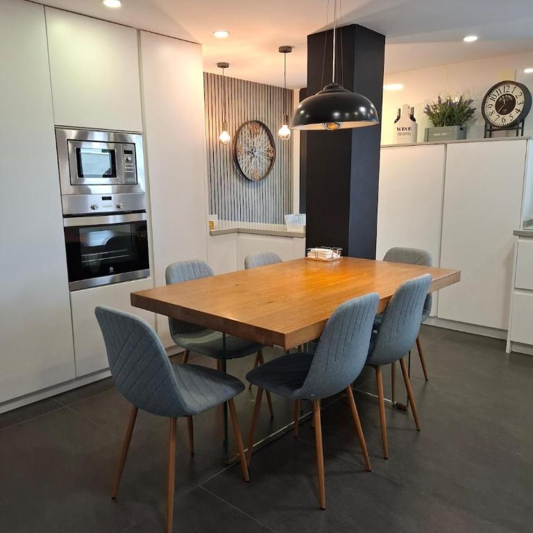 Villa Corni - Four-Bedroom House - 10