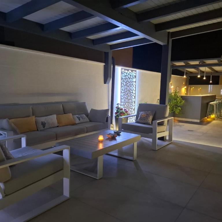 Villa Corni - Four-Bedroom House - 13